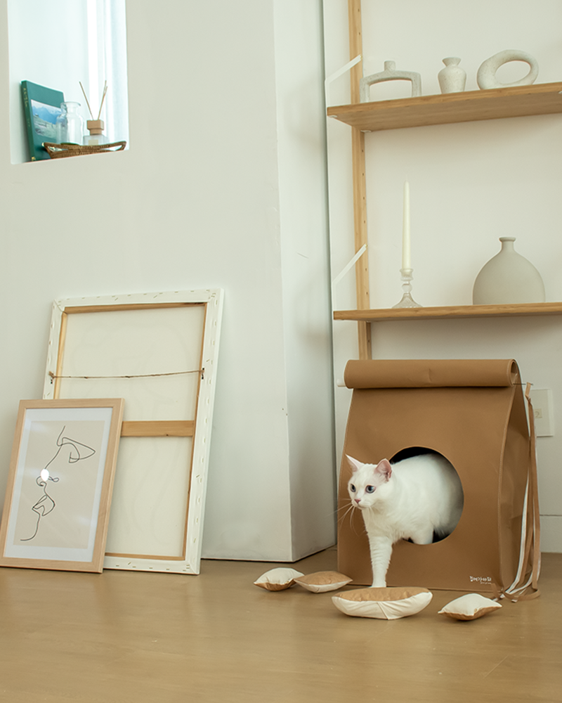 HIDE & SEEK BAG . CAMEL